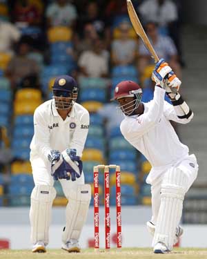 Samuels arrival bolsters West Indies in England