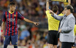 Gerardo Martino pleased after 8-0 home debut as FC Barcelona coach