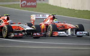 Team bosses ask Hamilton and Massa to end feud