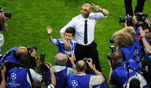 Di Matteo may take a permanent role in Chelsea: Official