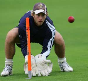 The Ashes: Matthew Wade wastes chance to boost third Test bid