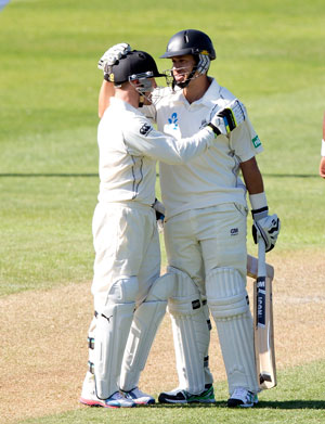 3rd Test: Ross Taylor, Kane Williamson score fifties as New Zealand fightback vs Windies