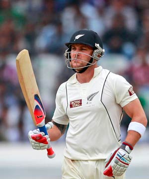 Ross Taylor unavailable as New Zealand announce Test squad for South Africa; Van Wyk dropped, Fulton included