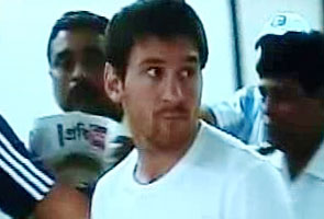 Messi arrives in Kolkata, dodges fans, media at airport