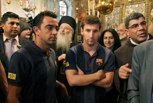 Saturday night fever as Lionel Messi, Barcelona mobbed in Israel Saturday night fever as Lionel Messi, Barcelona mobbed in Israel