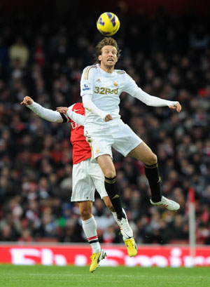 Michu, Luis Suarez, Robin van Persie current leading EPL goal scorers