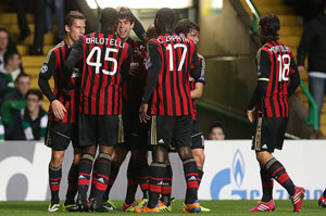 Kaka, Mario Balotelli keep Milan's Champions League dream alive with Celtic win