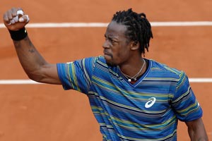 Gael Monfils beats Ernests Gulbis at French Open