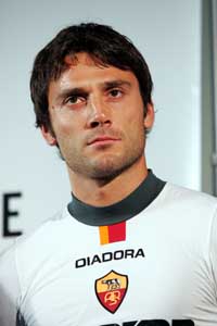 Roma appoint Montella as new coach