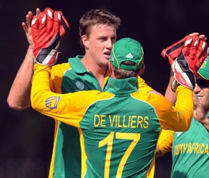 South Africa mix and match against Dutch