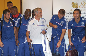 Jose Mourinho says no mind-games against David Moyes