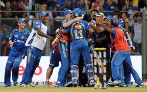 Confident Mumbai face Royal Challengers Bangalore in crucial game