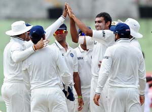 Ranji Trophy: Munaf Patel scalps four as Baroda dismiss Services for 191