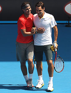 Federer sets up Madrid semifinal with Nadal