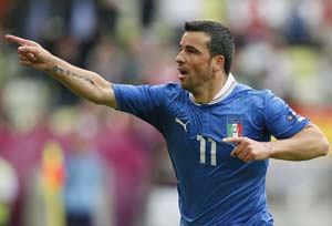 Euro 2012: Prandelli ditches Balotelli in favour of Di Natale