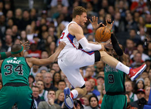 Los Angeles Clippers rout Boston Celtics, win 15th straight game