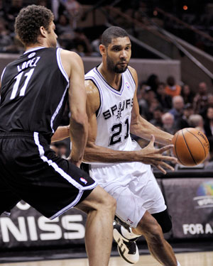 Vice-like San Antonio Spurs crush Brooklyn Nets 104-73