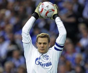 Pep Guardiola laughs off Manuel Neuer to Manchester City reports