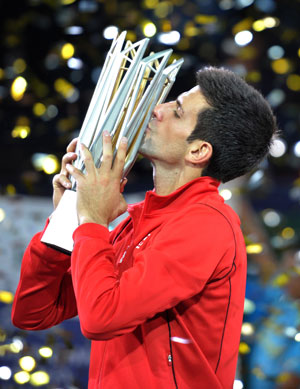 Novak Djokovic defends Shanghai Masters title, beats Juan Martin del Potro in thriller