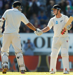 No Doug Bracewell as New Zealand unchanged for 2nd England Test