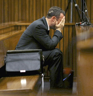 Oscar Pistorius trial: Lawyer questions pathologist's autopsy findings