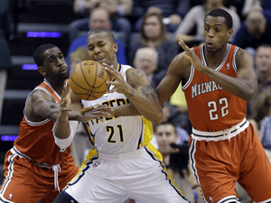 NBA: Indiana Pacers beat Milwaukee Bucks to improve to 9-0