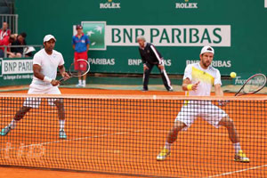 French Open 2013: India's mens doubles campaign over as Paes-Melzer crash out