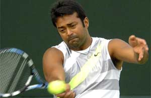 Leander Paes and Somdev Devvarman progress in men's doubles, Divij-Raja pair bows out