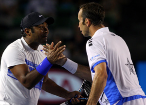Paes-Stepanek suffer crushing defeat in Monaco