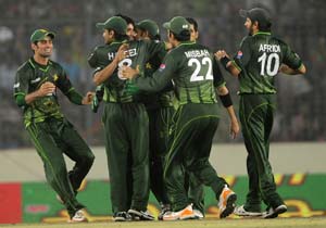 Pakistan regain Asia Cup title after 2-run win over Bangladesh