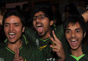 Pakistan hails 'wonderful' Asia Cup crown