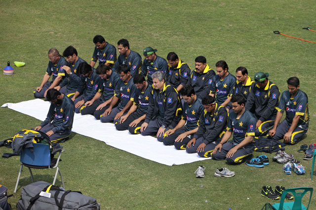 Asia Cup: Pakistan aim to start title defence with a win over Sri Lanka