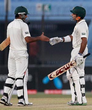 1st Test: Pakistan dominate Bangladesh on Day 1