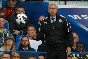 Alan Pardew in the dark over Yohan Cabaye's future