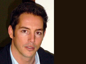 Adam Parore finally climbs Mt Everest