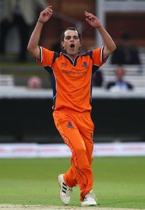 Dew factor to play key role in clash against WI: Borren