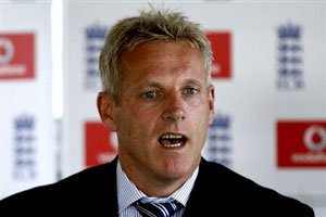 I'm not in Pakistan to seek job: Peter Moores