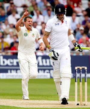 2nd Test: England heading for defeat in Adelaide