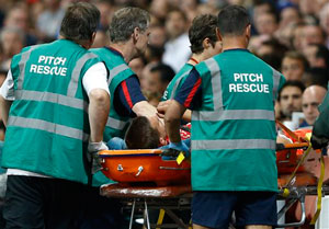 Arsenal's forward Lukas Podolski ruled out for up to 10 weeks