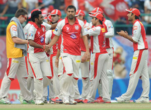 IPL 5: Kings XI Punjab jolt Chennai Super Kings' playoffs chances