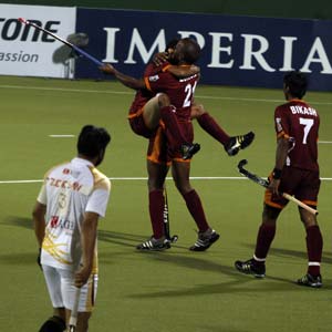 Pune Strykers beat Karnataka Lions 3-2 in WSH