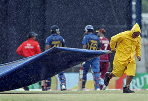 Tri-series: West Indies vs Sri Lanka - Rain postpones match to Monday, highlights