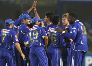 IPL 2013: Shane Watson, Stuart Binny power Rajasthan to five-wicket win over Chennai