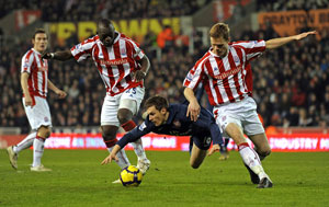 Chris Coleman will consult Aaron Ramsey over Ryan Shawcross talks