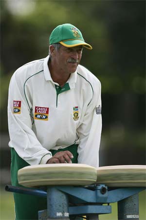 Nothing can stop this RCB coach