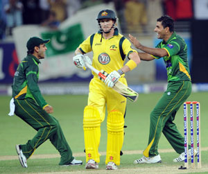 PCB issues show cause notice to Razzaq for remark