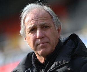 Give Arsenal 'hell', says Montpellier coach Rene Girard