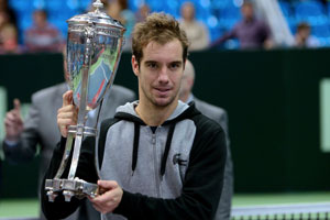 Richard Gasquet beats qualifier Mikhail Kukushkin to win Kremlin Cup