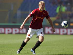 John Arne Riise links up with brother at Fulham