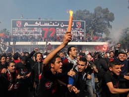 Angry fans torch Egyptian soccer federation headquarters Angry fans torch Egyptian soccer federation headquarters